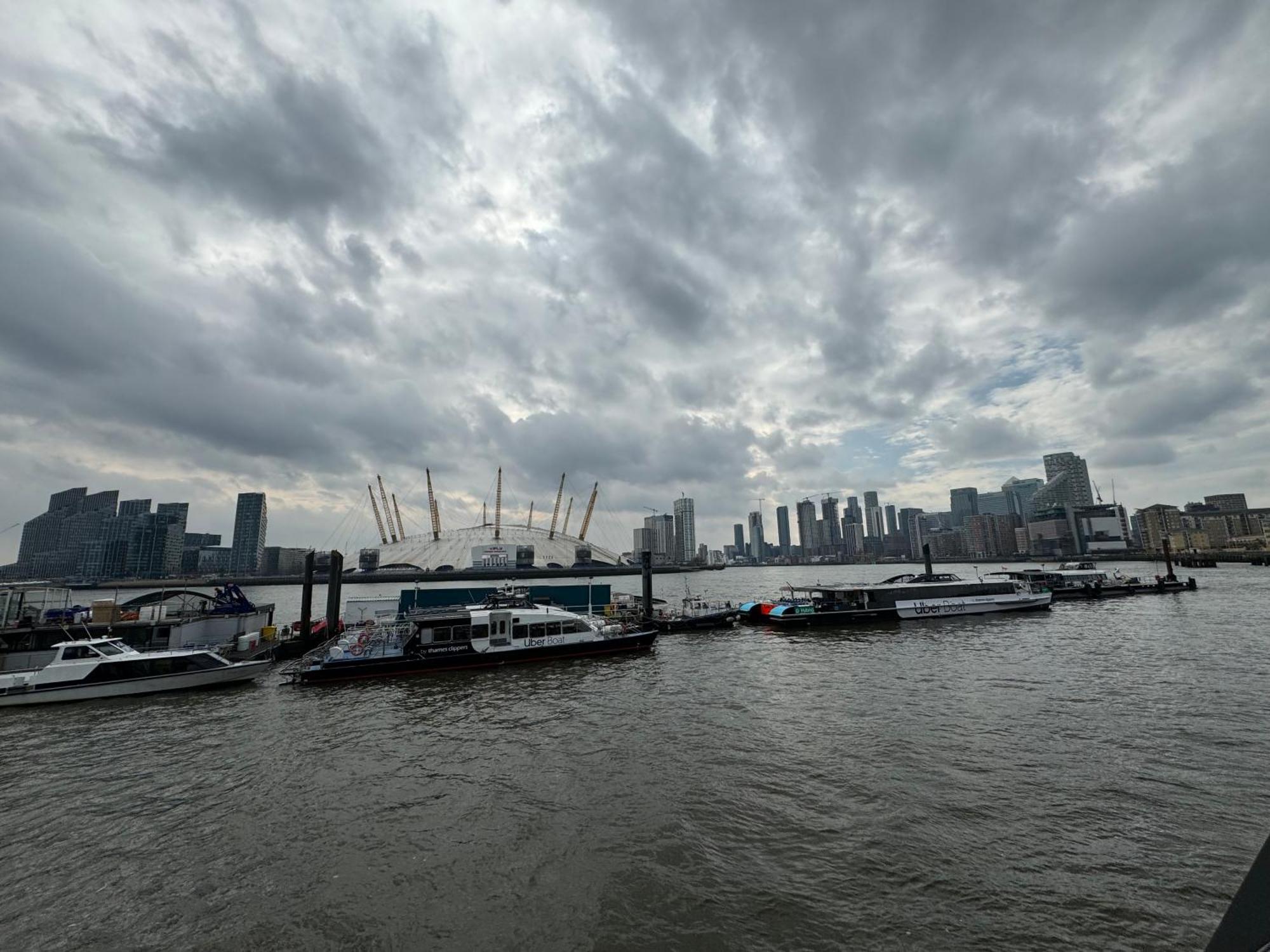 Apartament London Luxury Flat With Balcony, River View, O2 Arena, Excel, Canary Wharf, Station Zewnętrze zdjęcie